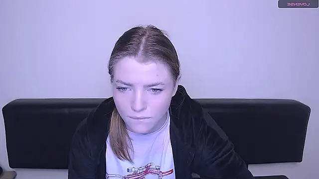 Snapshot of MissOliviaa_ chatting on 12-16-24, 08:20 MissOliviaa  online show from 12-16-24, 08:20