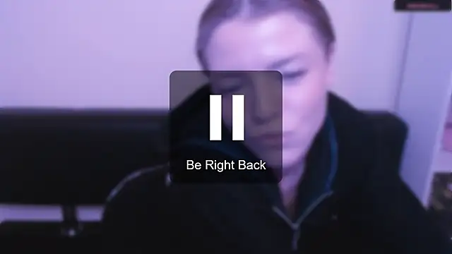 Snapshot of MissOliviaa_ chatting on 12-30-24, 10:43 MissOliviaa  online show from 12-30-24, 10:43