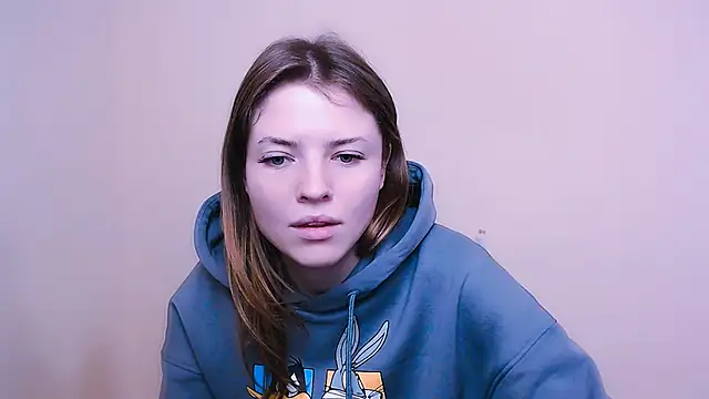 Snapshot of MissOliviaa_ chatting on 01-10-25, 04:30 MissOliviaa  online show from 01-10-25, 04:30