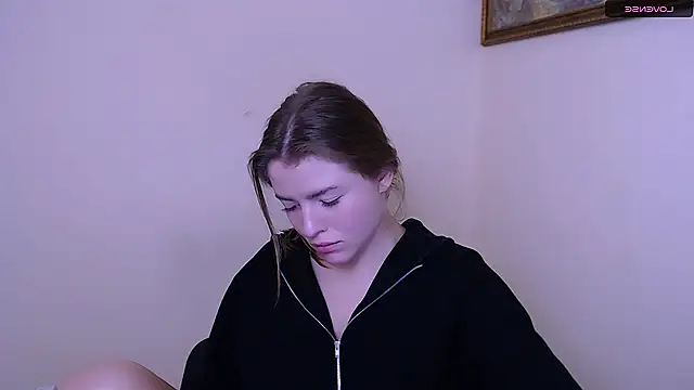 Snapshot of MissOliviaa_ chatting on 01-18-25, 10:39 MissOliviaa  online show from 01-18-25, 10:39