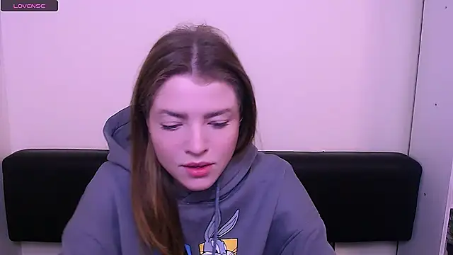 Snapshot of MissOliviaa_ chatting on 01-21-25, 07:58 MissOliviaa  online show from 01-21-25, 07:58