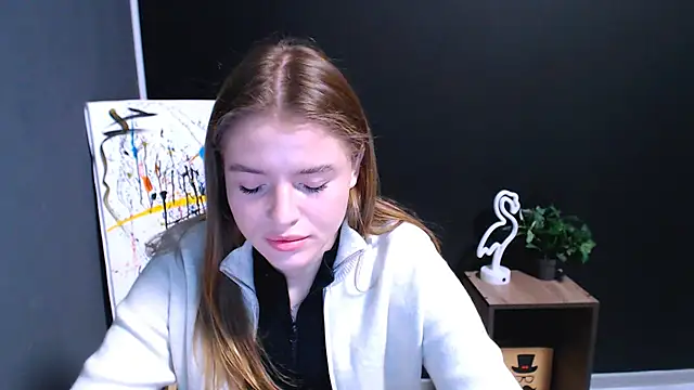 Snapshot of MissOliviaa_ chatting on 11-21-25, 05:00 MissOliviaa online show from 11-21-25, 05:00