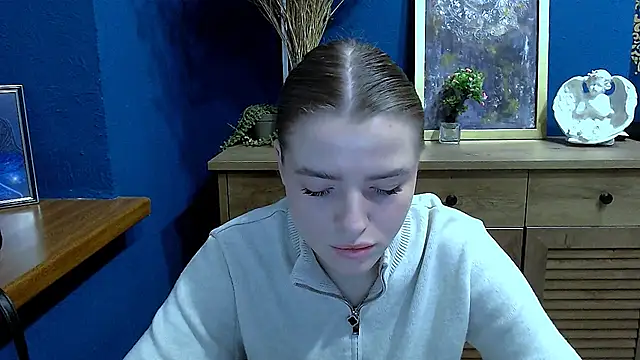 Snapshot of MissOliviaa_ chatting on 12-04-25, 07:39 MissOliviaa online show from 12-04-25, 07:39