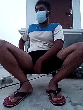 Snapshot of nick05inch chatting on 09-12-25, 01:00 nick05inch online show from 09-12-25, 01:00