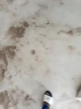 Snapshot of nick05inch chatting on 10-02-25, 12:01 nick05inch online show from 10-02-25, 12:01