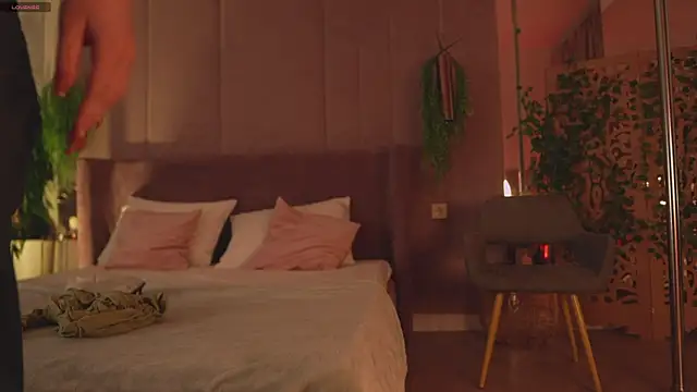 Snapshot of Smiley_Mia chatting on 11-12-25, 05:08 Smiley Mia online show from 11-12-25, 05:08