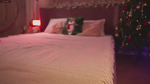 Snapshot of Smiley_Mia chatting on 12-03-25, 05:15 Smiley Mia online show from 12-03-25, 05:15