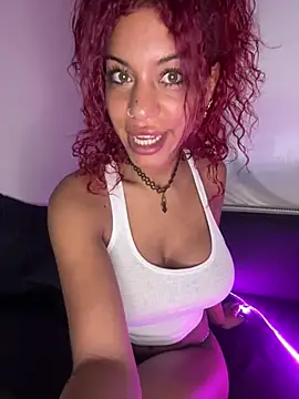 Snapshot of AlyssaHottv_ chatting on 02-10-25, 10:09 AlyssaHottv online show from 02-10-25, 10:09