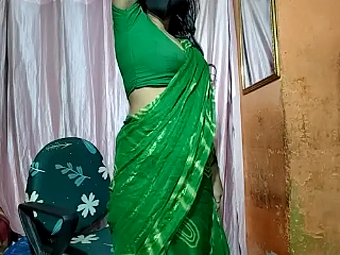 poojaxxx65 online show from 11-11-25, 11:49