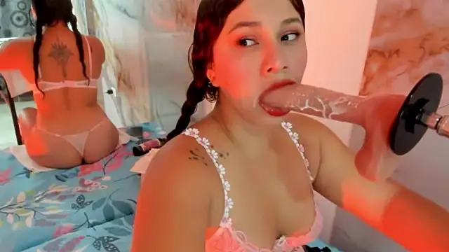 Snapshot of hade_cute chatting on 07-22-26, 03:04 hade cute online show from 07-22-26, 03:04