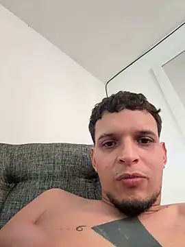 Snapshot of ArturoDelgado1 chatting on 03-22-26, 04:10 ArturoDelgado1 online show from 03-22-26, 04:10