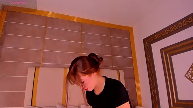 AbigailCarter online show from 10-28-25, 11:40