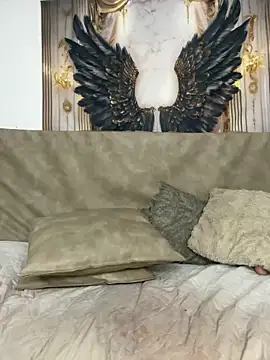 Snapshot of remyflux666 chatting on 03-16-25, 10:20 remyflux666 online show from 03-16-25, 10:20