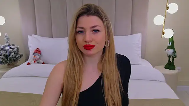 Snapshot of HelenaMorgan chatting on 12-28-24, 05:14 HelenaMorgan online show from 12-28-24, 05:14