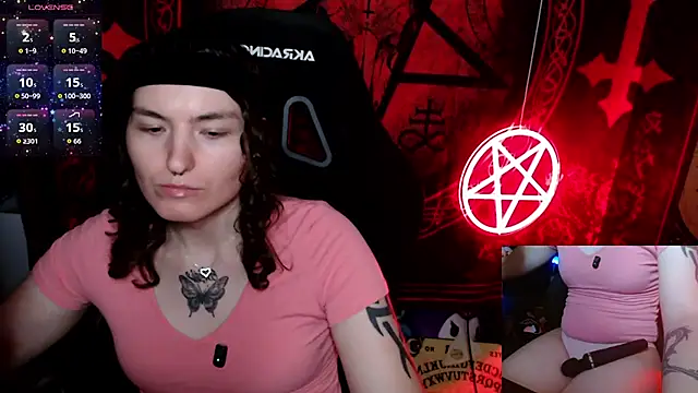 BrandiWRLD 999 online show from 10-17-25, 07:16