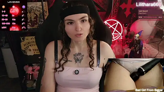 Snapshot of BrandiWRLD_999 chatting on 06-25-26, 04:33 BrandiWRLD 999 online show from 06-25-26, 04:33