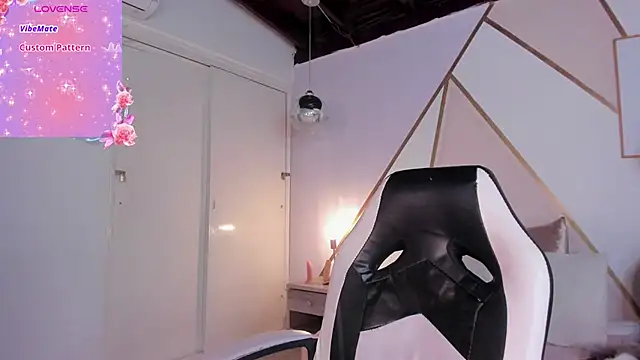 emma carterr1 online show from 12-21-24, 01:04