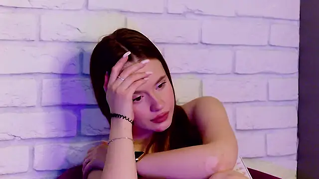 Snapshot of MilanaBalmain chatting on 02-06-25, 01:49 MilanaBalmain online show from 02-06-25, 01:49