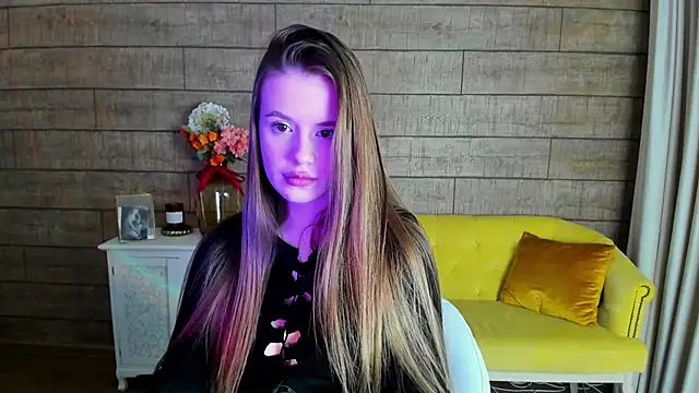 Snapshot of MilanaBalmain chatting on 02-17-25, 02:37 MilanaBalmain online show from 02-17-25, 02:37