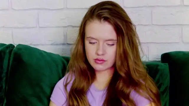 Snapshot of MilanaBalmain chatting on 02-18-25, 03:21 MilanaBalmain online show from 02-18-25, 03:21