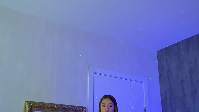 Snapshot of MilanaBalmain chatting on 03-10-25, 05:11 MilanaBalmain online show from 03-10-25, 05:11