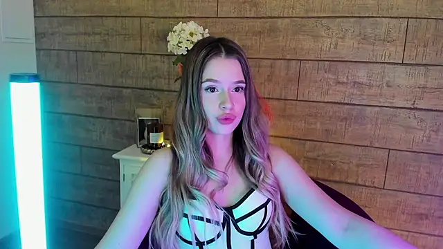 Snapshot of MilanaBalmain chatting on 03-11-25, 12:28 MilanaBalmain online show from 03-11-25, 12:28