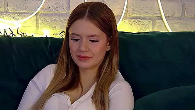 Snapshot of MilanaBalmain chatting on 03-22-25, 07:36 MilanaBalmain online show from 03-22-25, 07:36