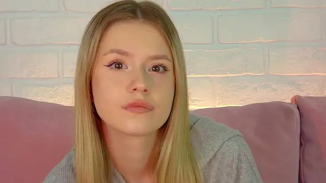 Snapshot of MilanaBalmain chatting on 10-01-25, 04:02 MilanaBalmain online show from 10-01-25, 04:02