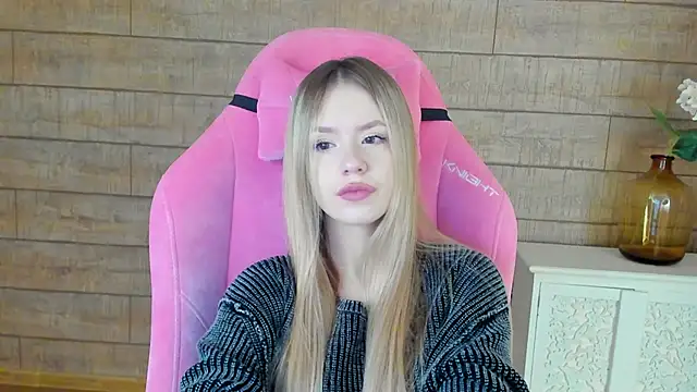 Snapshot of MilanaBalmain chatting on 10-04-25, 04:21 MilanaBalmain online show from 10-04-25, 04:21