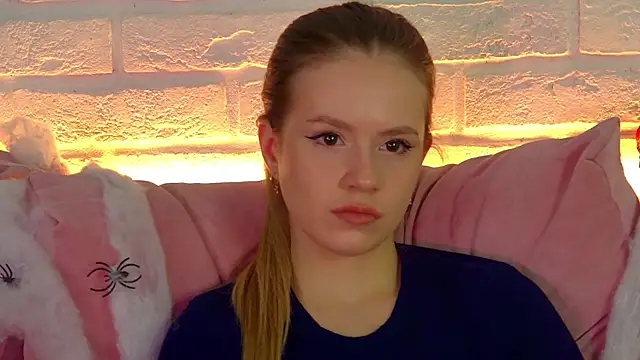 Snapshot of MilanaBalmain chatting on 11-01-25, 08:38 MilanaBalmain online show from 11-01-25, 08:38