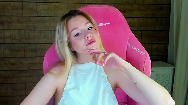 MilanaBalmain online show from 03-02-26, 05:08