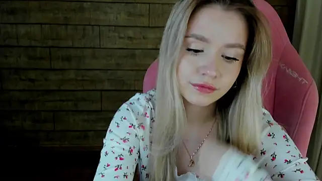 MilanaBalmain online show from 04-01-26, 04:04