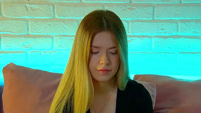 MilanaBalmain online show from 06-08-26, 04:24