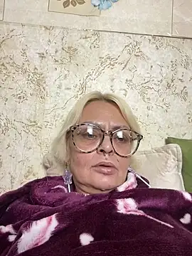 Snapshot of Gardener_of_Illusions chatting on 02-06-25, 05:40 Gardener of Illusions online show from 02-06-25, 05:40