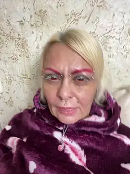 Snapshot of Gardener_of_Illusions chatting on 02-09-25, 05:08 Gardener of Illusions online show from 02-09-25, 05:08