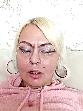 Snapshot of Gardener_of_Illusions chatting on 02-10-25, 06:09 Gardener of Illusions online show from 02-10-25, 06:09