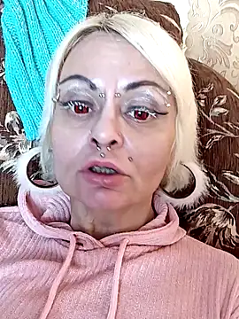 Snapshot of Gardener_of_Illusions chatting on 02-10-25, 09:36 Gardener of Illusions online show from 02-10-25, 09:36