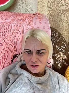 Snapshot of Gardener_of_Illusions chatting on 02-19-25, 02:01 Gardener of Illusions online show from 02-19-25, 02:01