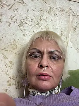 Snapshot of Gardener_of_Illusions chatting on 03-05-25, 03:40 Gardener of Illusions online show from 03-05-25, 03:40