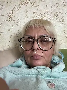 Snapshot of Gardener_of_Illusions chatting on 03-06-25, 09:14 Gardener of Illusions online show from 03-06-25, 09:14