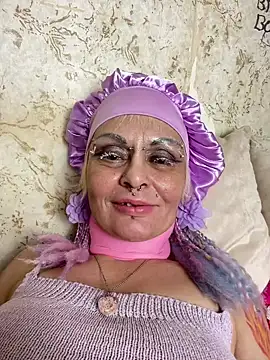 Snapshot of Gardener_of_Illusions chatting on 03-14-25, 08:28 Gardener of Illusions online show from 03-14-25, 08:28