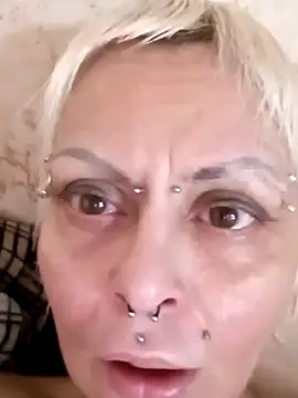 Snapshot of Gardener_of_Illusions chatting on 03-17-25, 07:24 Gardener of Illusions online show from 03-17-25, 07:24