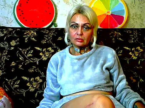 Snapshot of Gardener_of_Illusions chatting on 10-22-25, 03:12 Gardener of Illusions online show from 10-22-25, 03:12