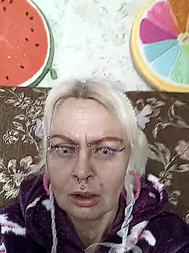 Snapshot of Gardener_of_Illusions chatting on 11-27-25, 11:40 Gardener of Illusions online show from 11-27-25, 11:40