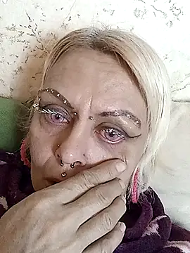 Snapshot of Gardener_of_Illusions chatting on 12-01-25, 12:54 Gardener of Illusions online show from 12-01-25, 12:54