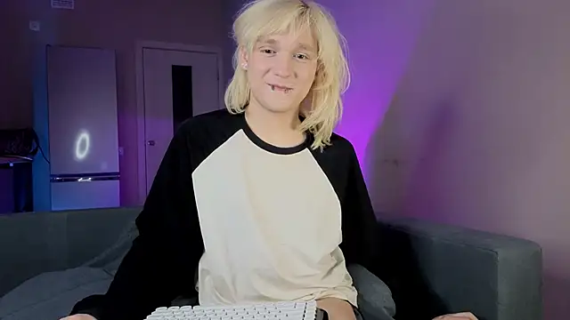 Gregory Byyrd online show from 10-11-25, 07:34