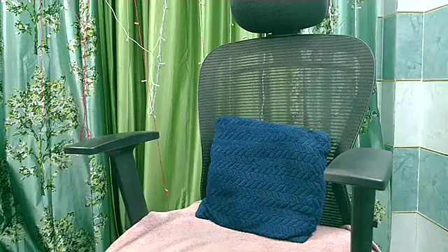 Lovely Sanvi online show from 11-02-25, 02:47