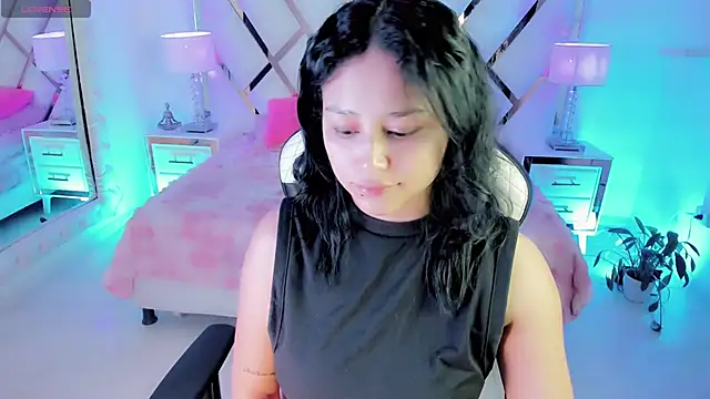 sexyy kitty18 online show from 04-11-26, 03:44