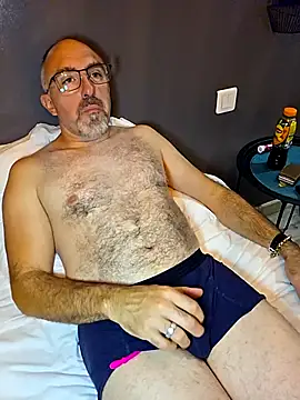 Crosss-23cm online show from 10-12-25, 06:40