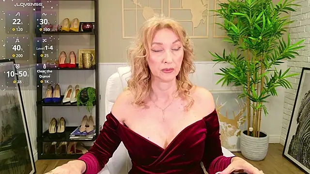 LadyLeea online show from 03-26-26, 06:08